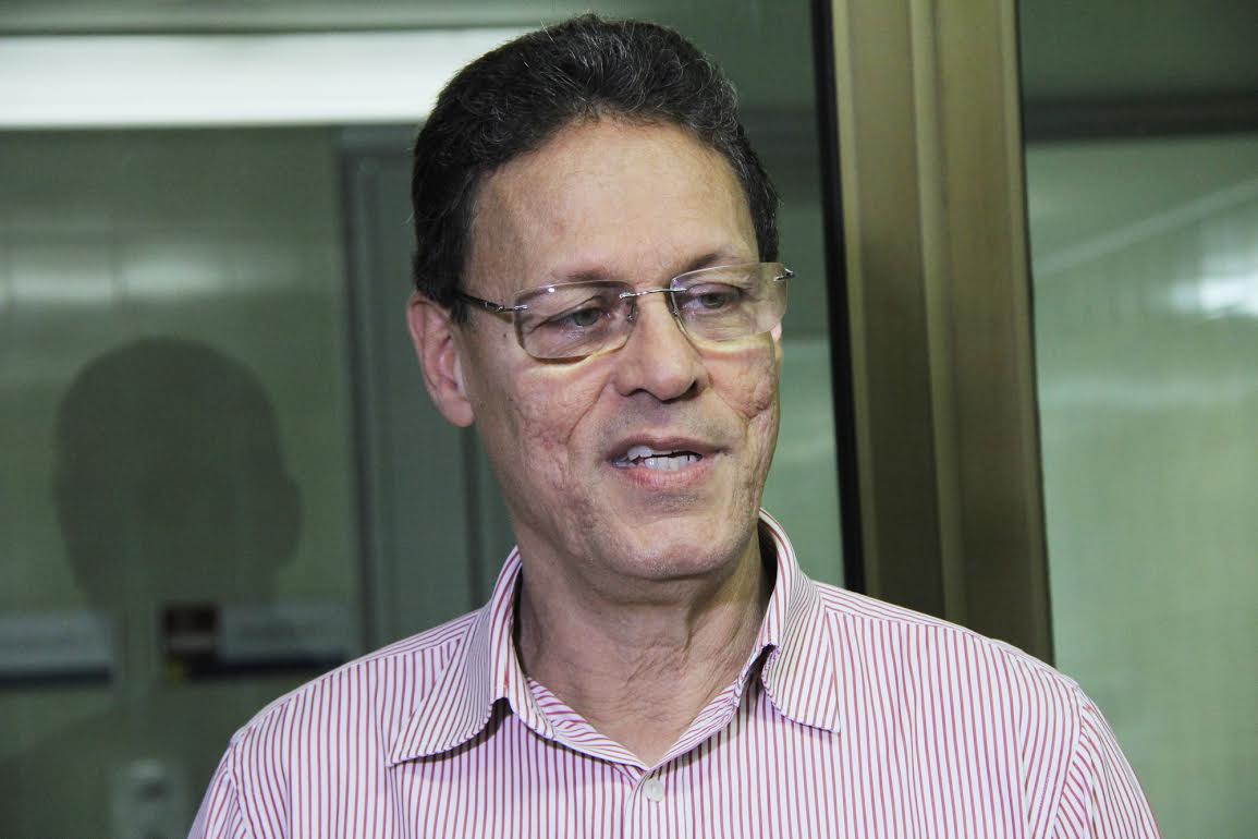 Diretor do São Julião acredita que até janeiro o hospital estará habilitado. Foto: Edemir Rodrigues.