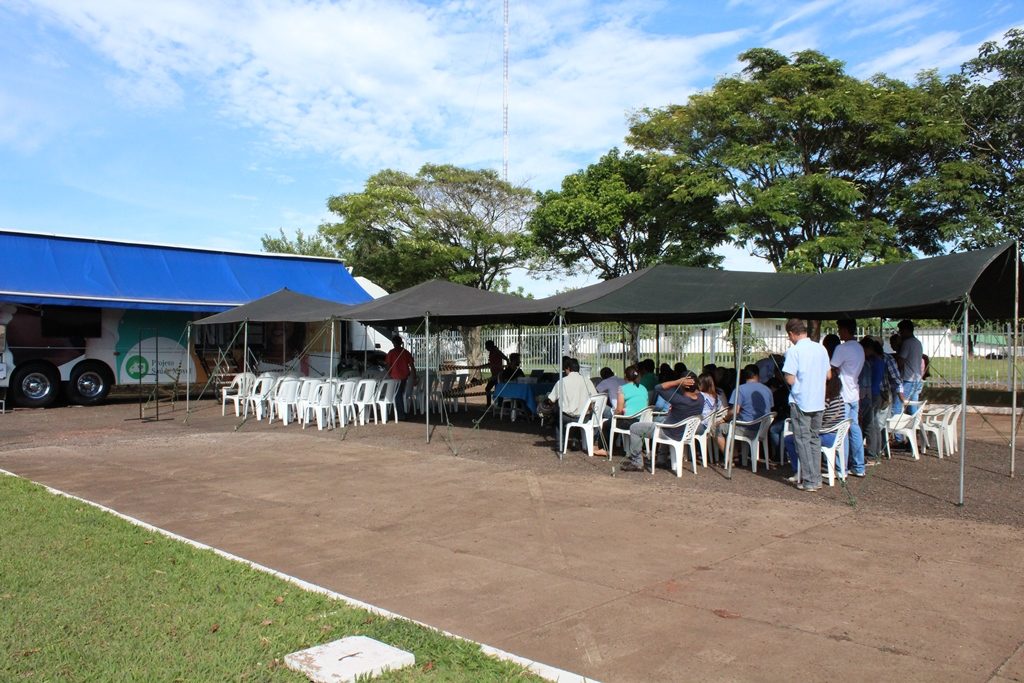 Os atendimentos odontológicos tem como meta zerar a fila de espera na região